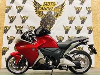 Мотоцикл Honda VFR1200F 