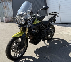 Triumph Tiger 800