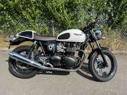 Triumph Thruxton 900