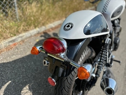 Triumph Thruxton 900