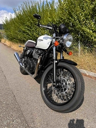 Triumph Thruxton 900