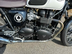 Triumph Thruxton 900