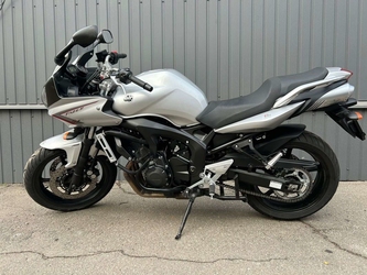  Yamaha FZ6S