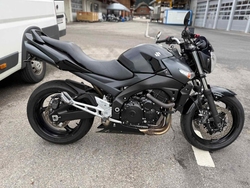 Suzuki  GSR600UA