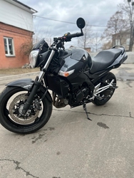 Suzuki  GSR600UA