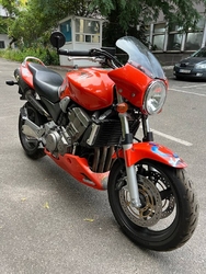 Honda CB900F Hornet