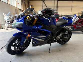  Yamaha YZF-R1