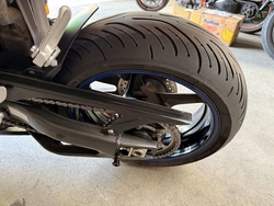 Yamaha YZF-R1