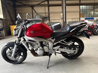  Yamaha FZ6N
