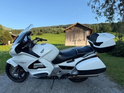 Honda ST1300A Pan European