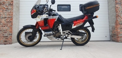 Honda Africa Twin XRV750
