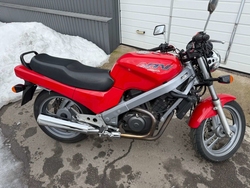 Honda NTV 650 Revere