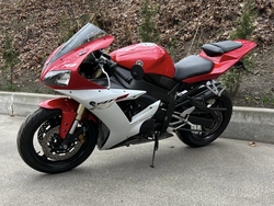 Yamaha YZF-R1