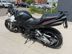 Suzuki GSR600SA