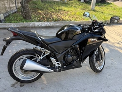 Honda CBR250RA