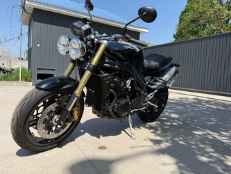 �������� Triumph Speed Triple