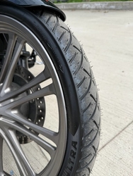 Kawasaki VN900 Custom