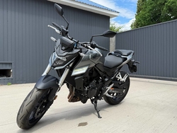 Honda CB750A Hornet 