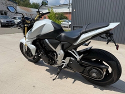 Honda ��1000RA