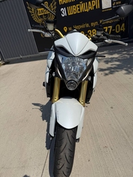 Honda ��1000RA