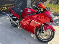 Honda CBR1100XX Super Blackbird 