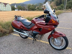 Honda NT650V Deauville