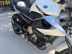 YAMAHA XJ6NA ABS
